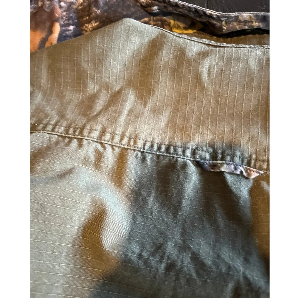 LL Bean‎ Olive Green Button Down Shirt Long Sleeve Camo Trimmed Cuffs Outdoors